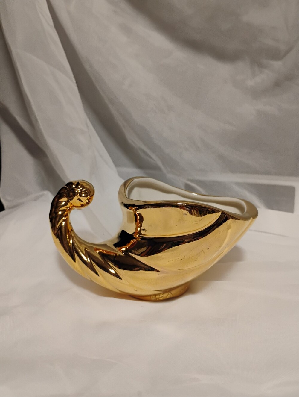 Reflective Gold Tone Cornucopia Decor
